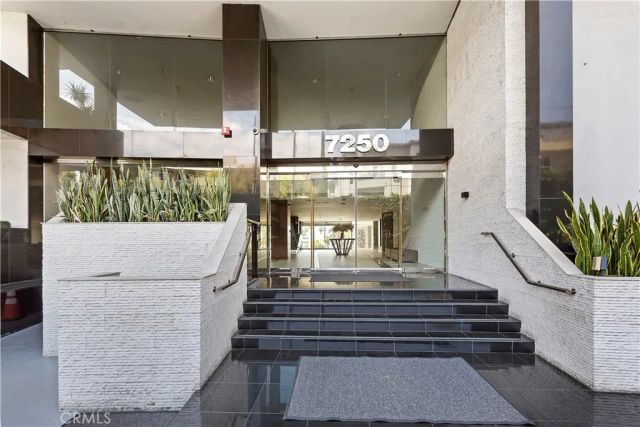 7250 Franklin Avenue 506, Los Angeles, CA 90046