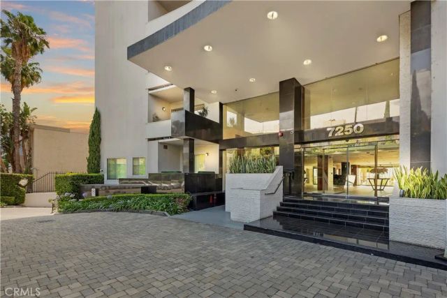 7250 Franklin Avenue 506, Los Angeles, CA 90046