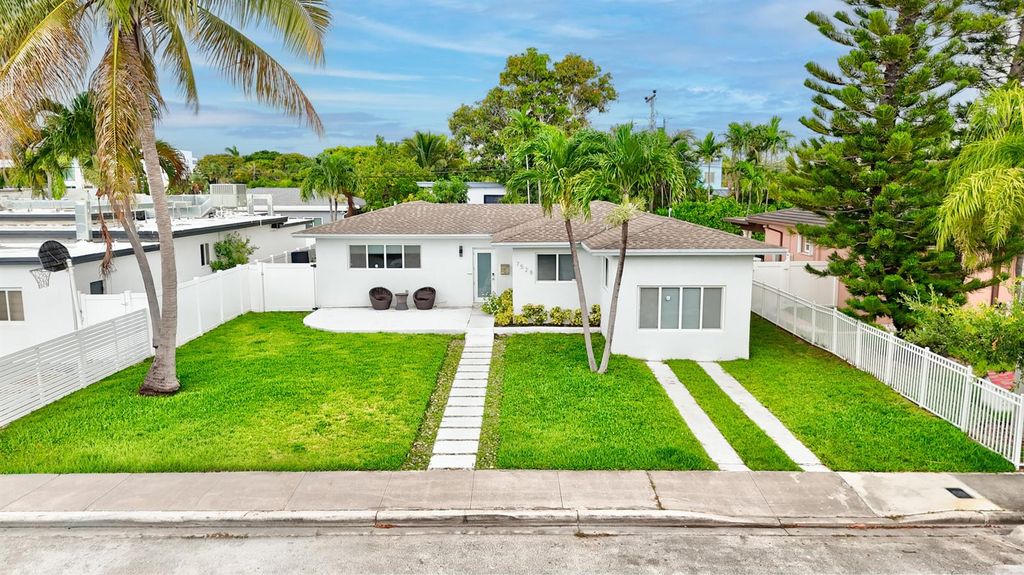 7528 Buccaneer Avenue, North Bay Village, FL 33141