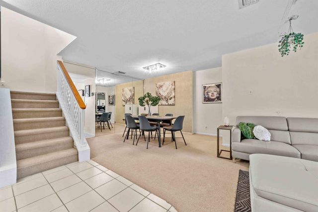 232 SW 28th Avenue, Delray Beach, FL 33445