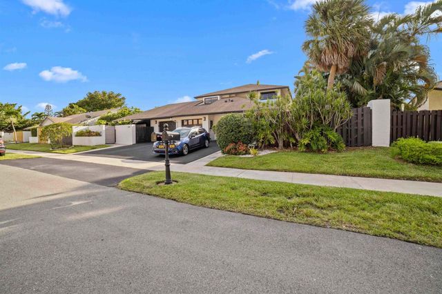 232 SW 28th Avenue, Delray Beach, FL 33445