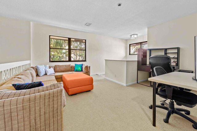 232 SW 28th Avenue, Delray Beach, FL 33445