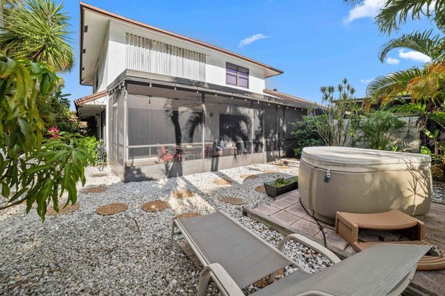 232 SW 28th Avenue, Delray Beach, FL 33445