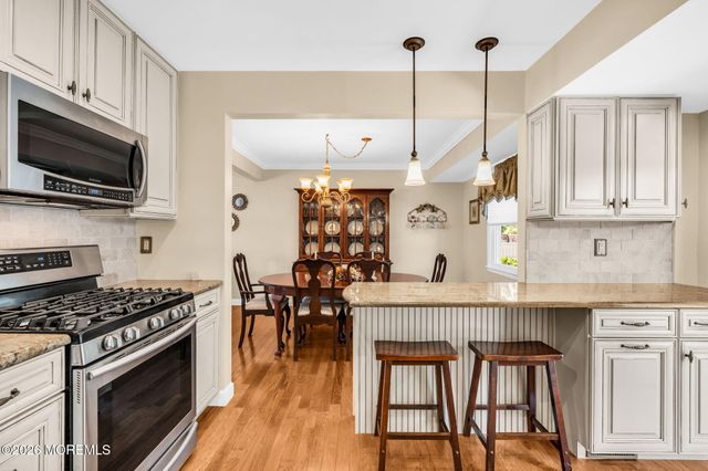 42 Devon Drive, Manalapan, NJ 07726
