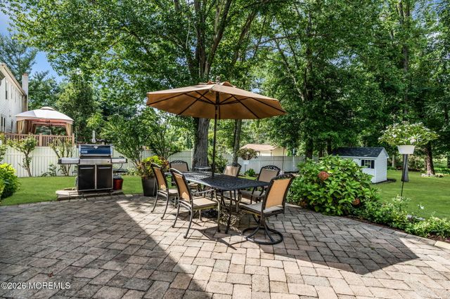 42 Devon Drive, Manalapan, NJ 07726