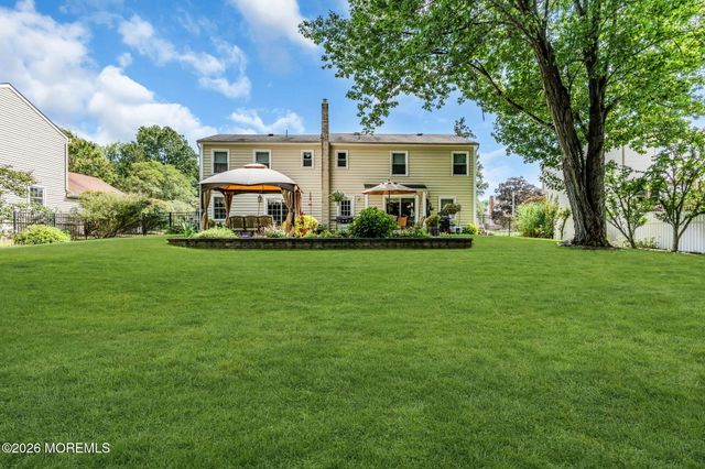 42 Devon Drive, Manalapan, NJ 07726