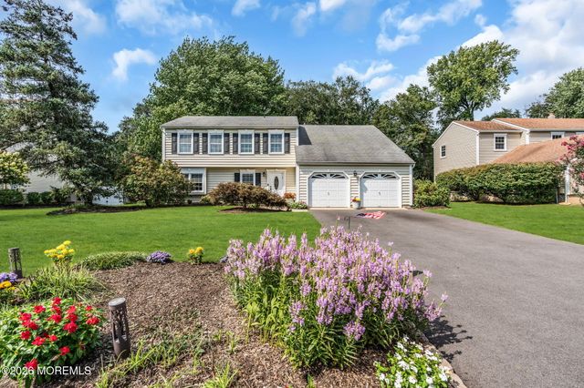 42 Devon Drive, Manalapan, NJ 07726