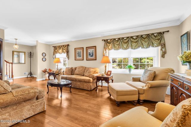 42 Devon Drive, Manalapan, NJ 07726
