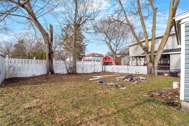 205 Mccool Avenue, Dewitt, NY 13057