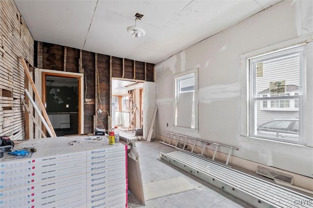 205 Mccool Avenue, Dewitt, NY 13057