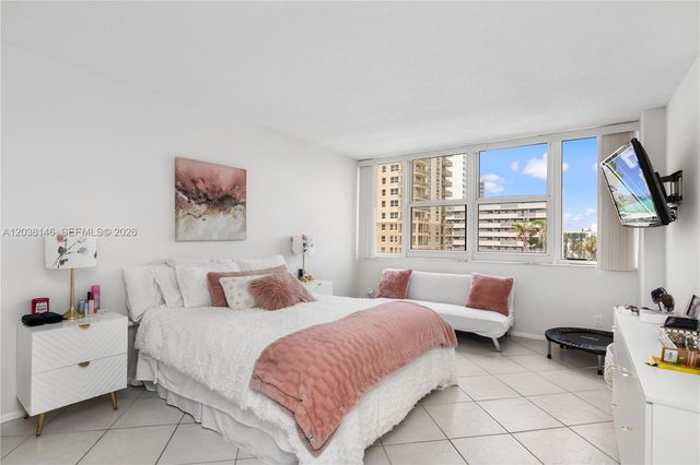 2030 S Ocean Drive 307, Hallandale Beach, FL 33009