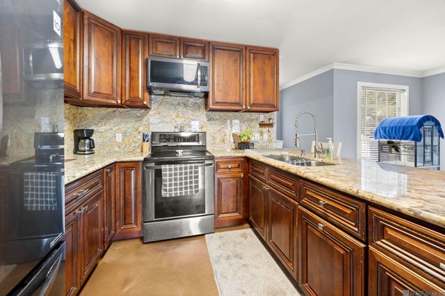 46504 Laurel Ridge Rd, St Amant, LA 70774