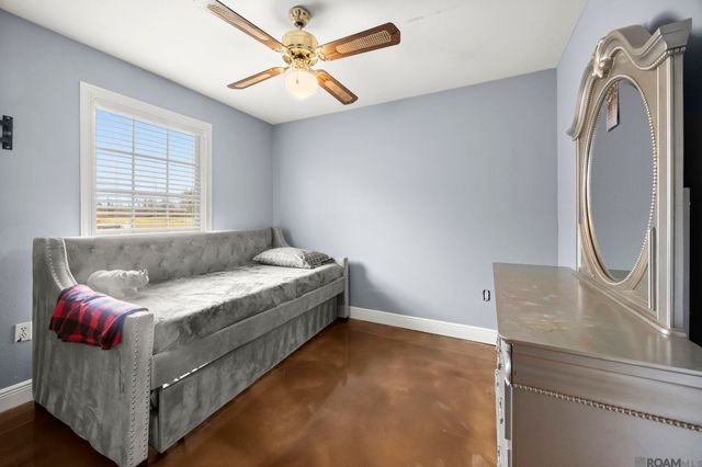 46504 Laurel Ridge Rd, St Amant, LA 70774