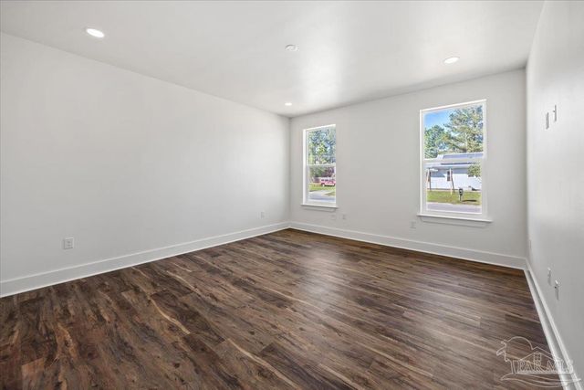 5293 Conecuh St, Milton, FL 32570