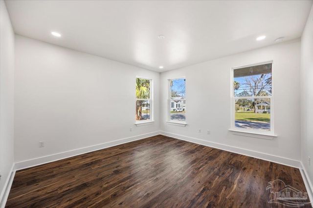 5293 Conecuh St, Milton, FL 32570