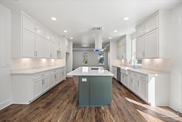 5293 Conecuh St, Milton, FL 32570