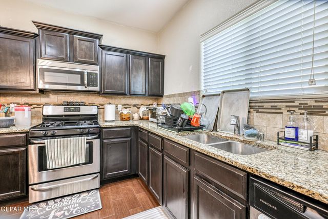 6723 BOULDER CANYON Lane, El Paso, TX 79912