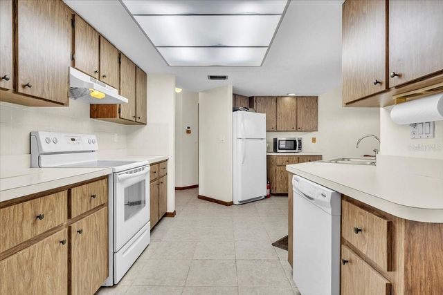 1300 HINTON STREET, Port Charlotte, FL 33952