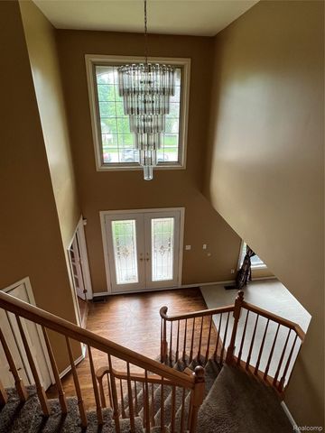 45475 Irvine Drive, Novi, MI 48374
