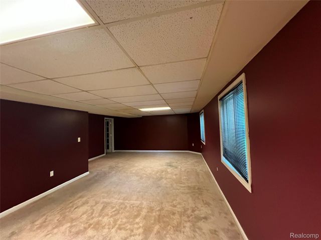 45475 Irvine Drive, Novi, MI 48374