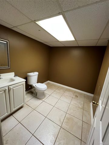 45475 Irvine Drive, Novi, MI 48374