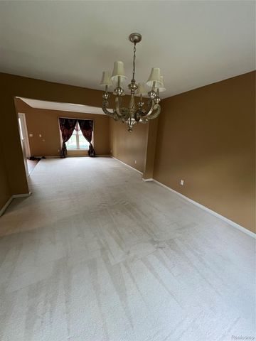 45475 Irvine Drive, Novi, MI 48374