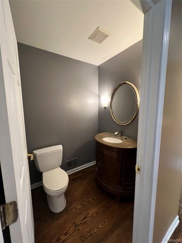 45475 Irvine Drive, Novi, MI 48374