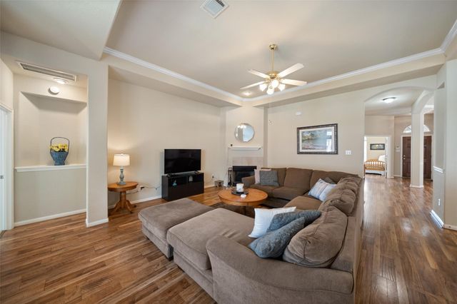 3307 Hemingway Drive, Montgomery, TX 77356