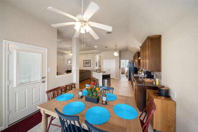 3307 Hemingway Drive, Montgomery, TX 77356