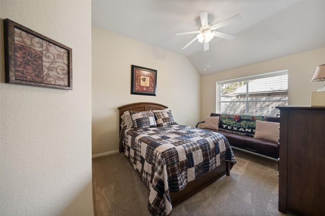 3307 Hemingway Drive, Montgomery, TX 77356