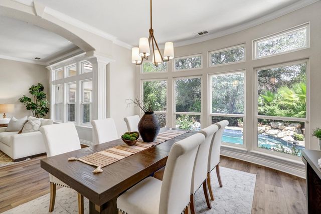 8691 Equus Ln, Fair Oaks, CA 95628
