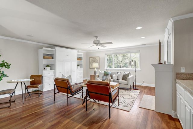 8691 Equus Ln, Fair Oaks, CA 95628
