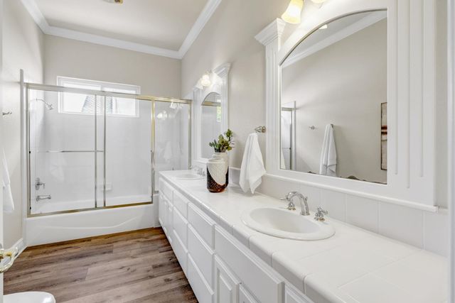 8691 Equus Ln, Fair Oaks, CA 95628
