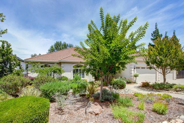 8691 Equus Ln, Fair Oaks, CA 95628