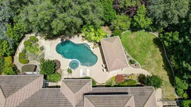 8691 Equus Ln, Fair Oaks, CA 95628
