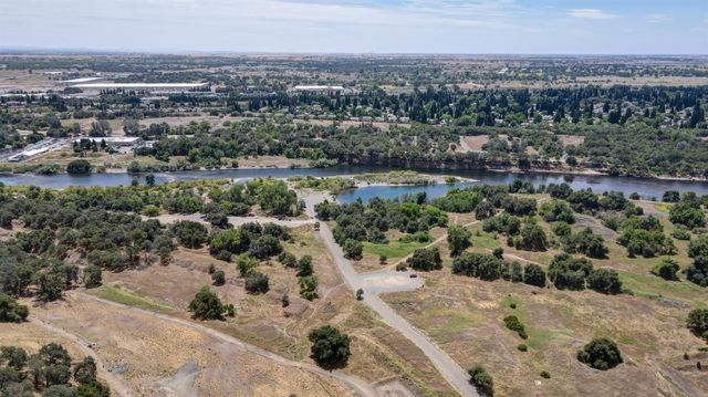 8691 Equus Ln, Fair Oaks, CA 95628