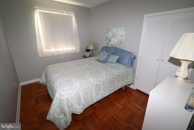 12 PHAETON DR, Hamilton, NJ 08690