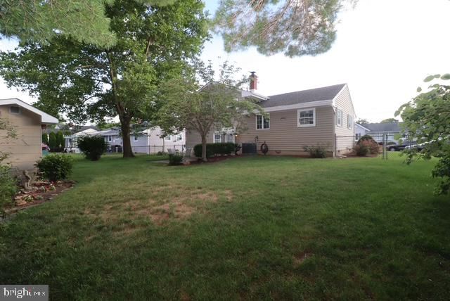 12 PHAETON DR, Hamilton, NJ 08690