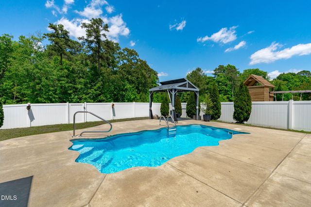 120 Virginia Creek Drive, Holly Springs, NC 27540