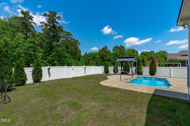 120 Virginia Creek Drive, Holly Springs, NC 27540