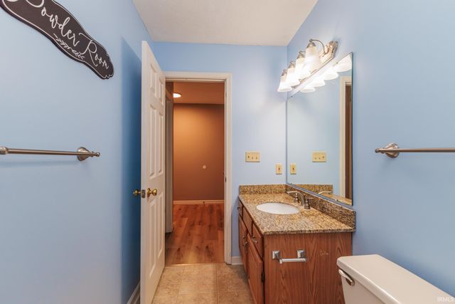 5000 W QUAIL RIDGE Drive, Muncie, IN 47304
