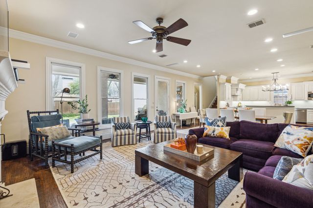 6815 Park Lane, Dallas, TX 75225