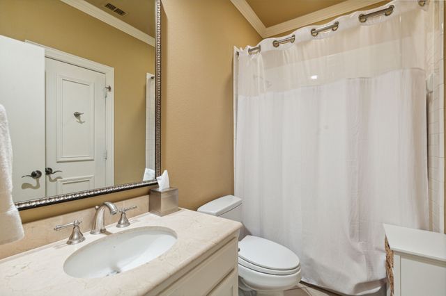 6815 Park Lane, Dallas, TX 75225