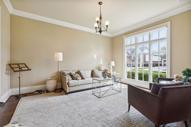 6815 Park Lane, Dallas, TX 75225