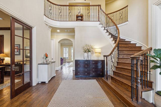 6815 Park Lane, Dallas, TX 75225