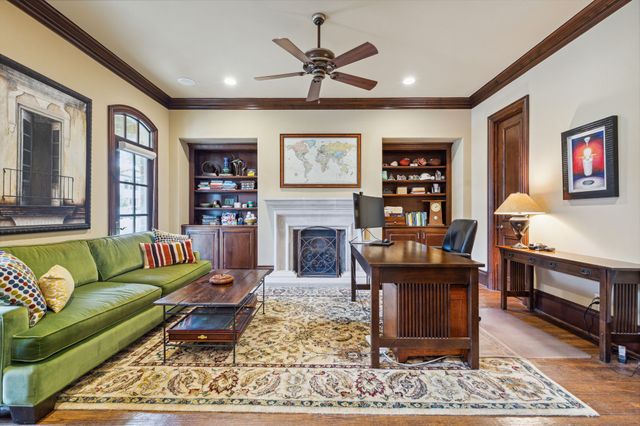 6815 Park Lane, Dallas, TX 75225