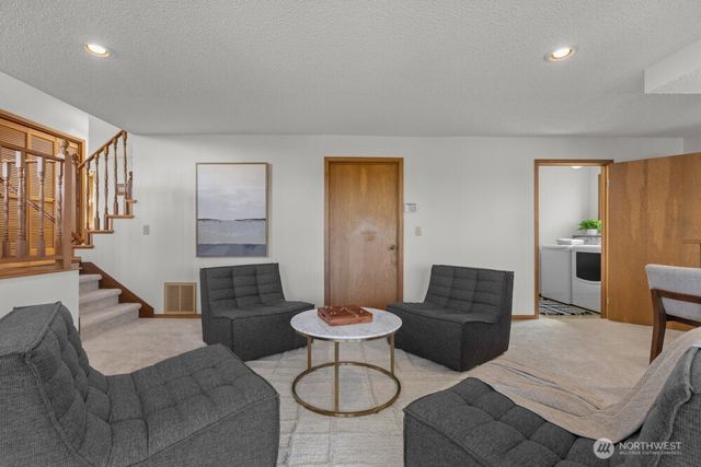 7404 100th Avenue SW, Lakewood, WA 98498
