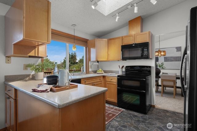 7404 100th Avenue SW, Lakewood, WA 98498