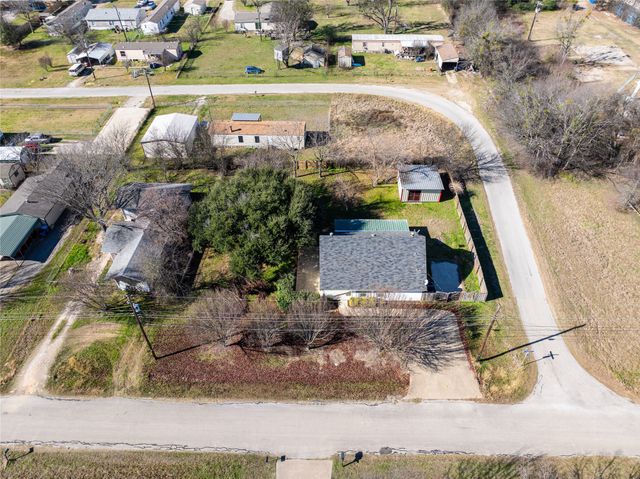 209 Trailwind Street, Gun Barrel City, TX 75156