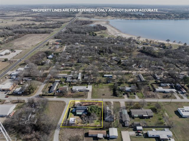 209 Trailwind Street, Gun Barrel City, TX 75156